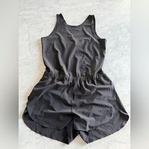 Lululemon Special Edition Running Onesie Black Size 8 Fit EUC